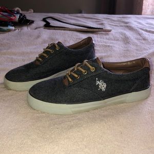 Women’s polo sneakers